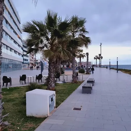 Evita Luxury - Near Playa Locos With Pool דירה