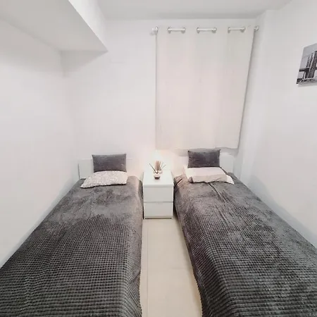 דירה Evita Luxury - Near Playa Locos With Pool טורבייחה