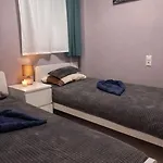 Evita Luxury - Near Playa Locos With Pool شقة تورّيفيِخا