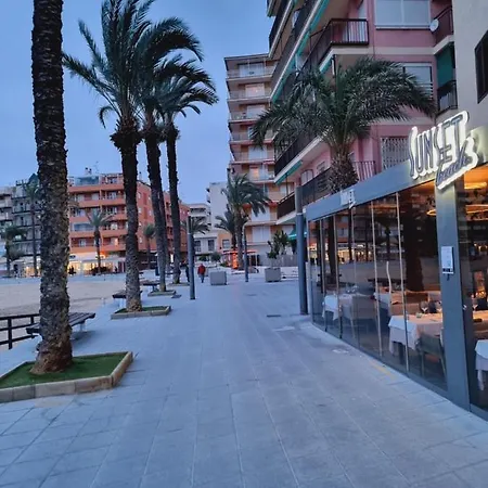 Evita Luxury - Near Playa Locos With Pool Апартаменты Торевьиа