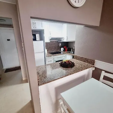 Evita Luxury - Near Playa Locos With Pool Апартаменты *