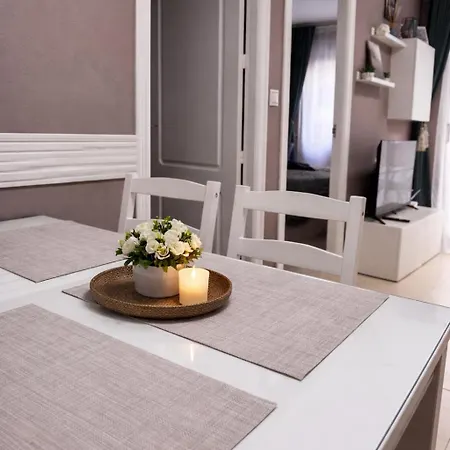 Apartman Evita Luxury - Near Playa Locos With Pool